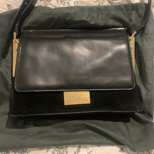 Vince Camuto - Abril Crossbody